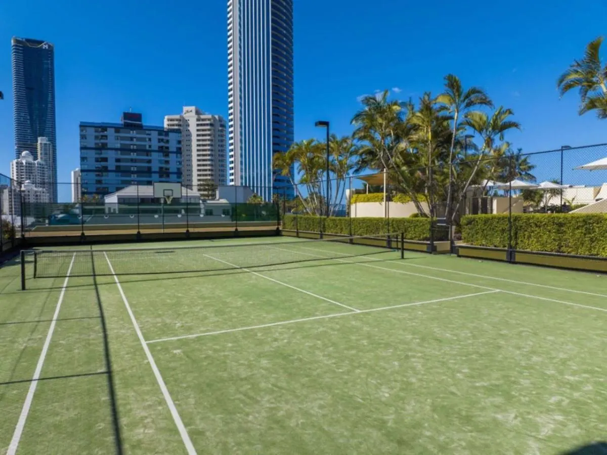 The Ballah - Central Surfers High Floor 2 Bedroom Ocean View Unit With Parking Pool Gym Gold Coast Australia